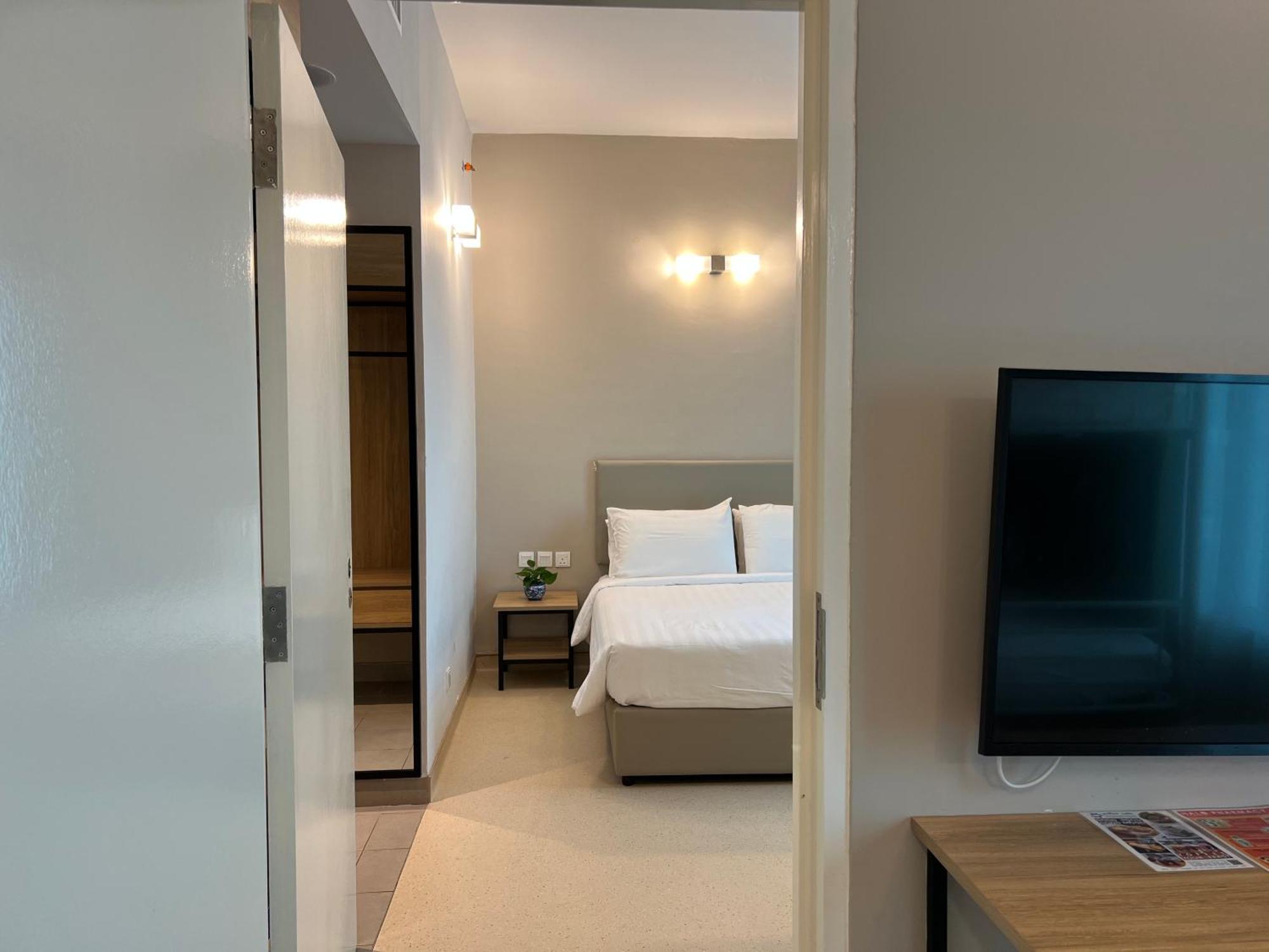 Serapi Verdure Hotel Кучінг Екстер'єр фото
