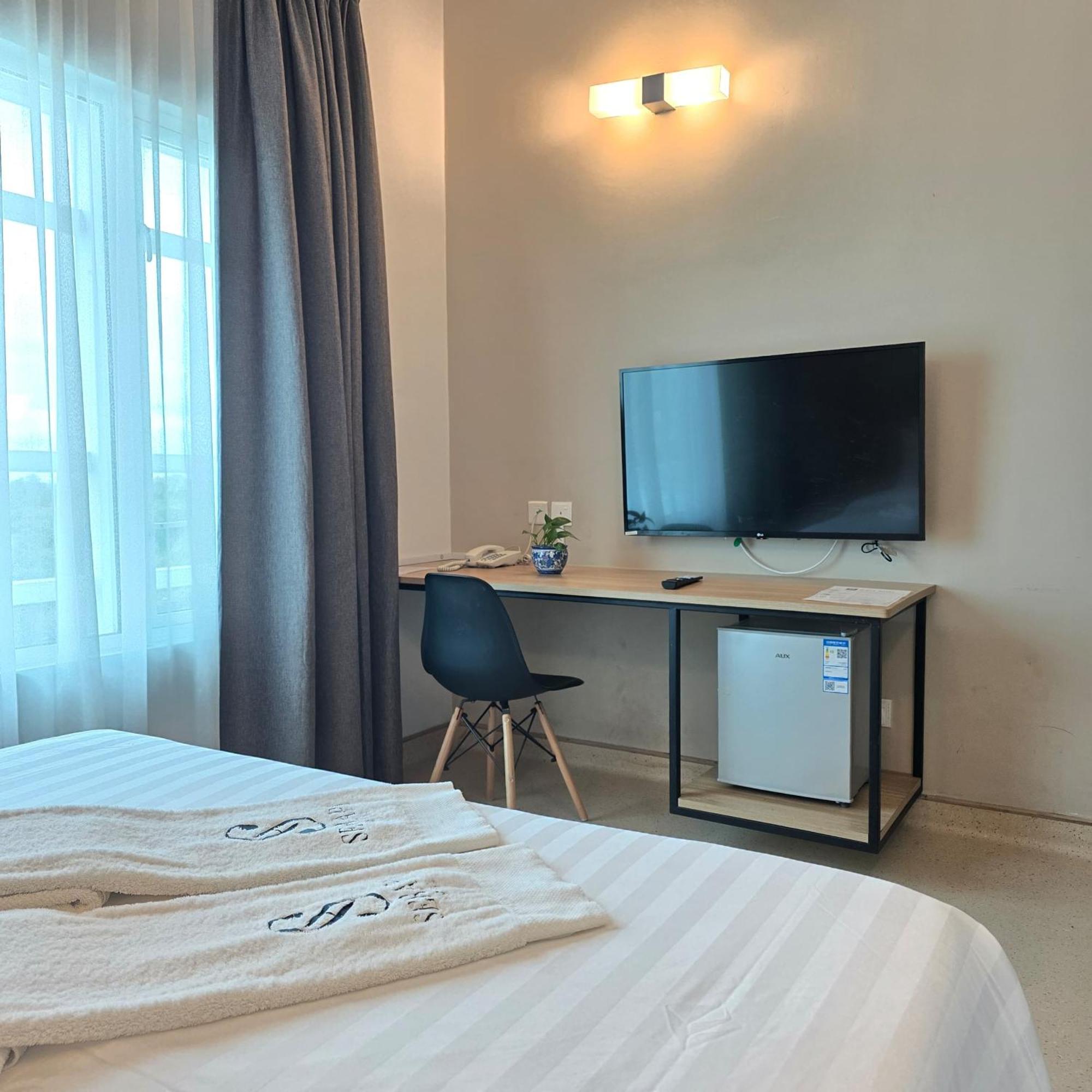 Serapi Verdure Hotel Кучінг Екстер'єр фото