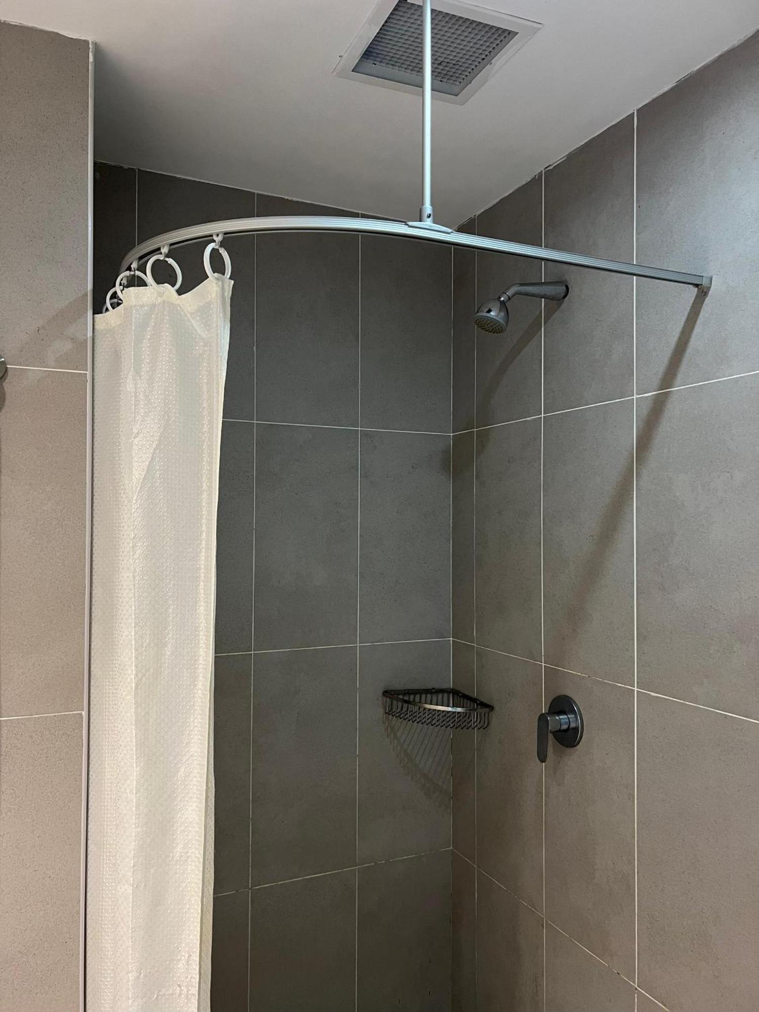 Serapi Verdure Hotel Кучінг Екстер'єр фото