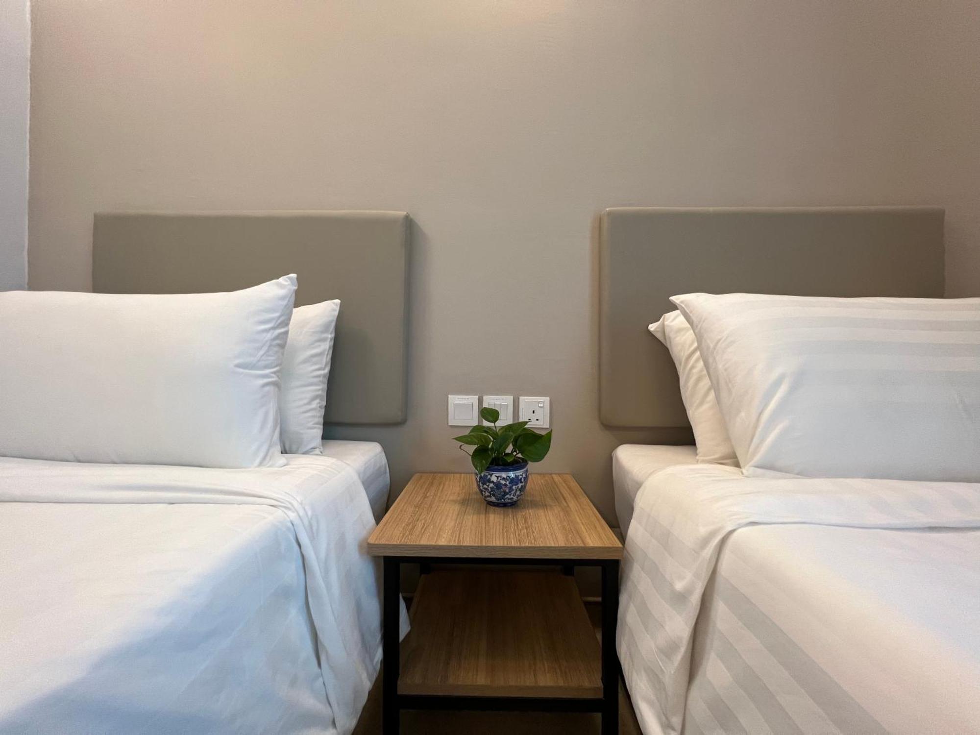 Serapi Verdure Hotel Кучінг Екстер'єр фото