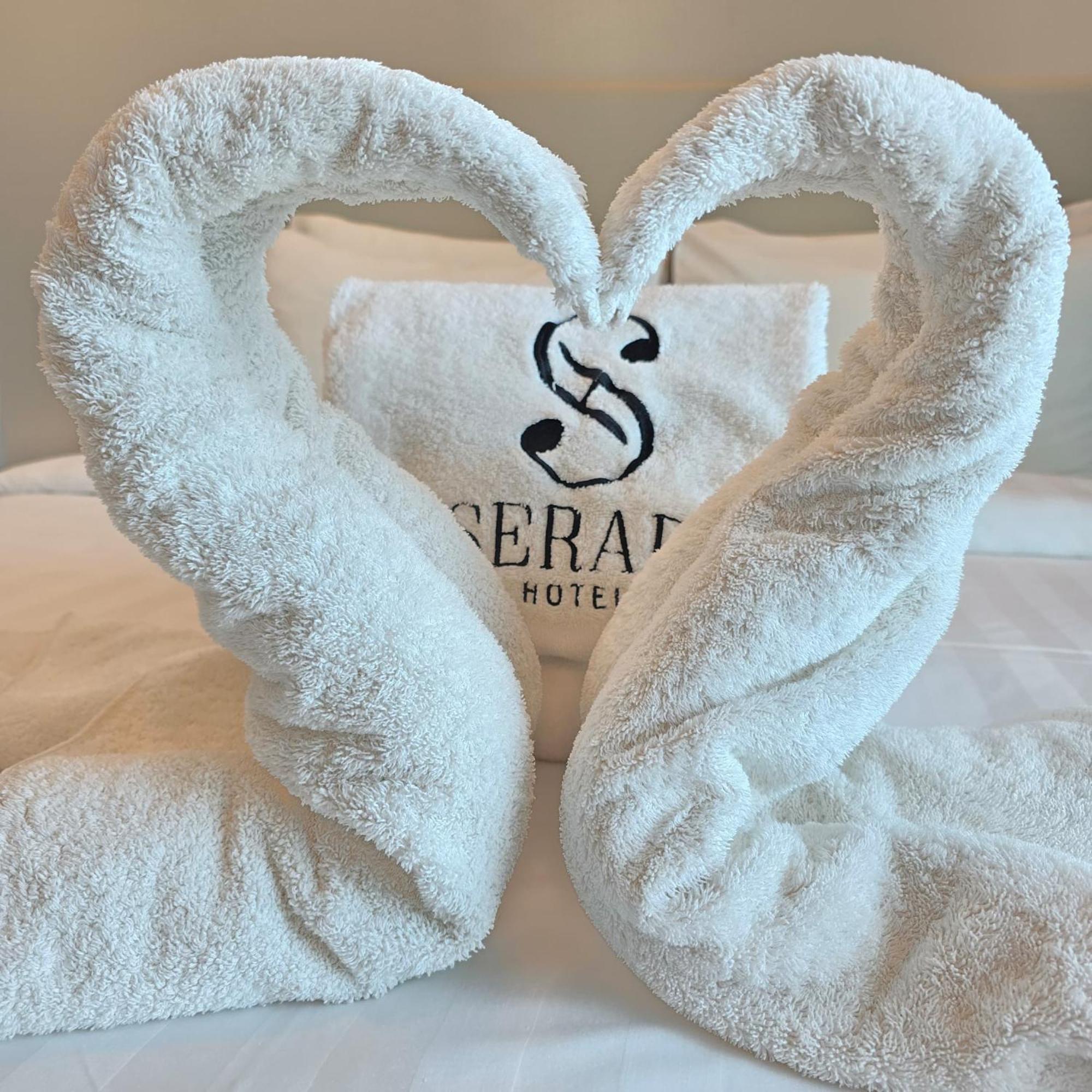 Serapi Verdure Hotel Кучінг Екстер'єр фото