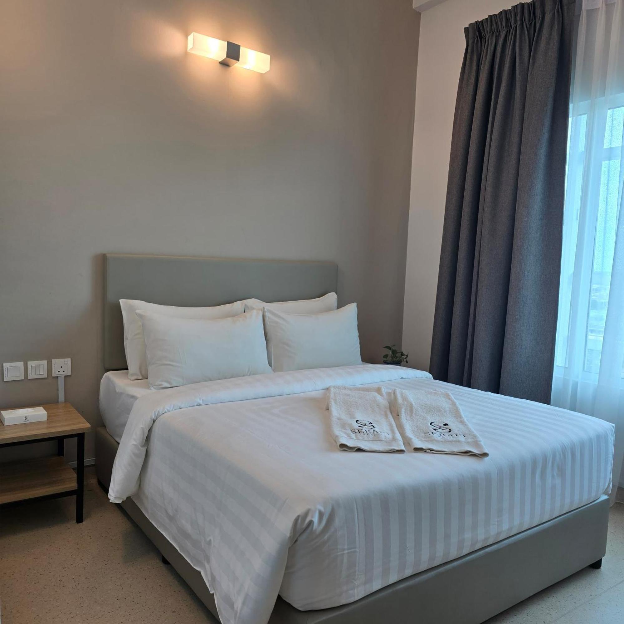 Serapi Verdure Hotel Кучінг Екстер'єр фото